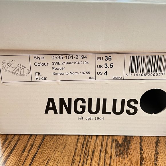 Girl's Angulus dusty rose suede sandals new in box size 4 - Picture 2 of 4